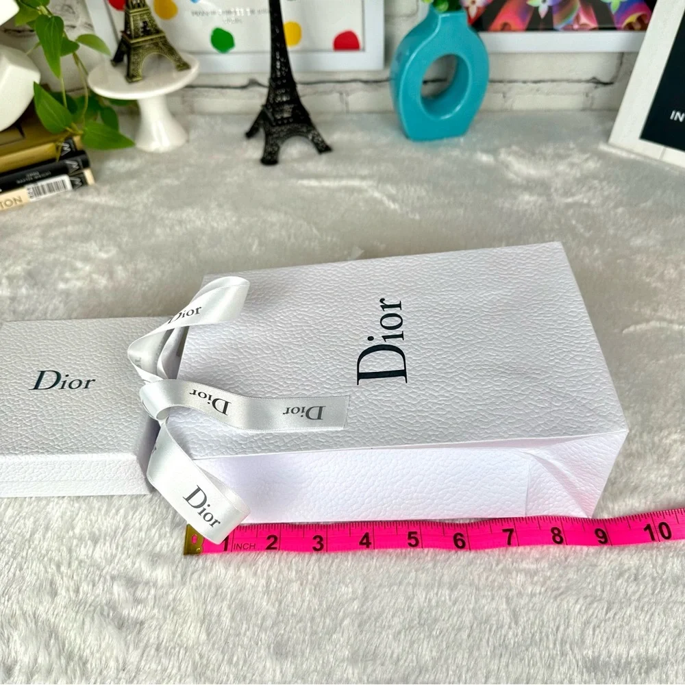 Dior box, bag and ribbon gift set! Beautiful for the perfect gift to giv…